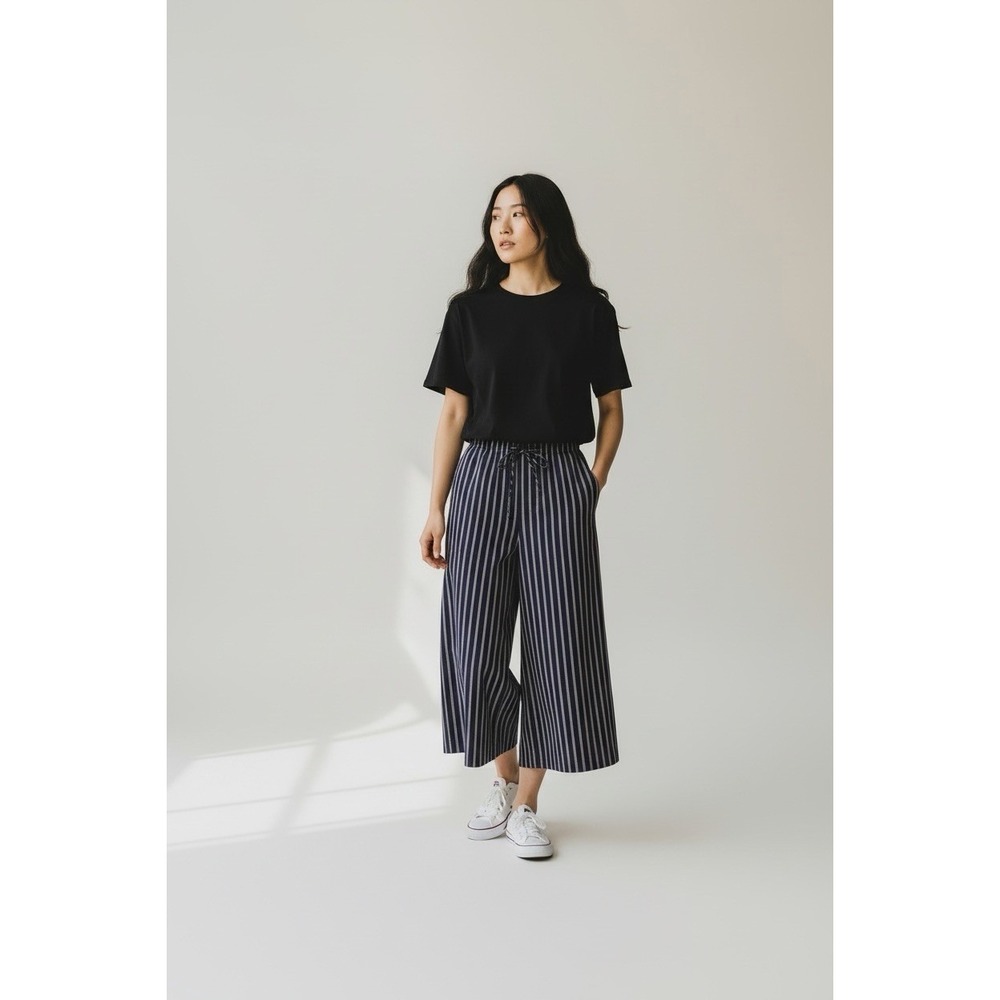 J Crew Size Small Luna Crop Pull OnPants In Striped Navy Blue Cotton Poplin NEW